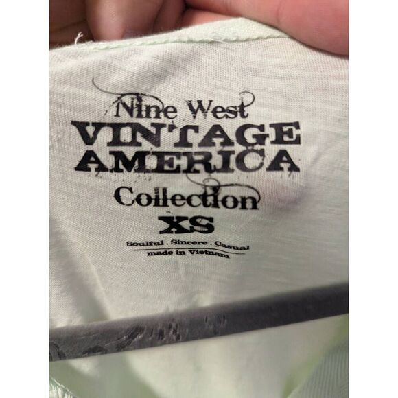 Nine West Vintage America Collection Scoop Neck Sage Floral Lace with Short Slee - Picture 4 of 4